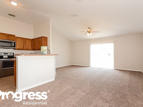 4th image of 395 Lake Eloise Pointe Dr