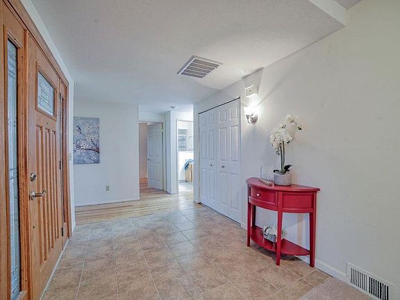 2nd image of 6013 Salida Del Sol