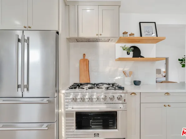 8400 Croydon Ave, Los Angeles, CA 90045