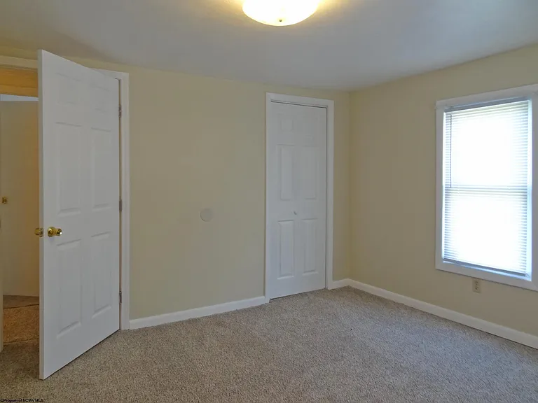 2726 Stewartstown Rd — Photo 24