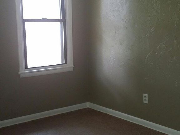 4th image of 2512 Knox Dr