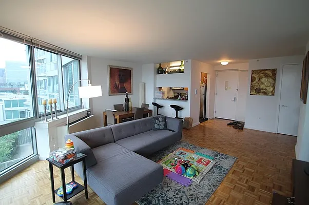 Rented by Space Marketing Shop | media 2