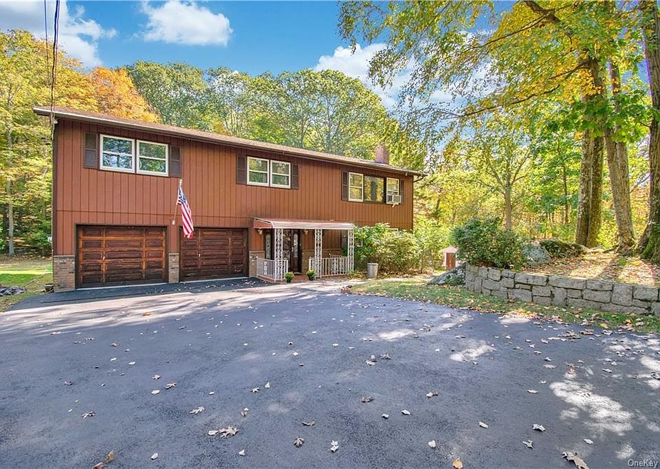 1st image of 21 Arden Dr