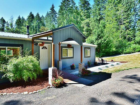 3rd image of 4089 Essex Ct SW