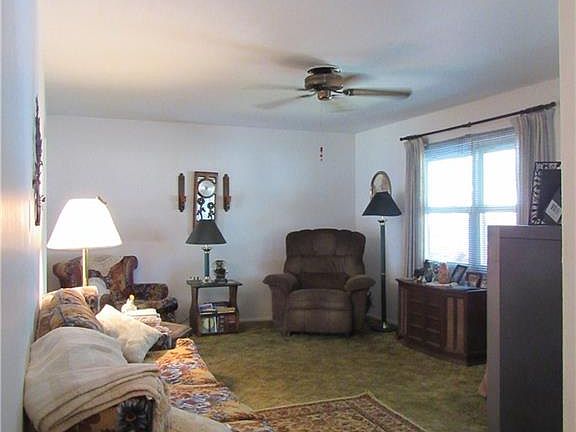 4th image of 3507 Macarthur Ln