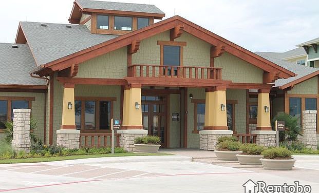 1st image of 14000 The Lakes Blvd
