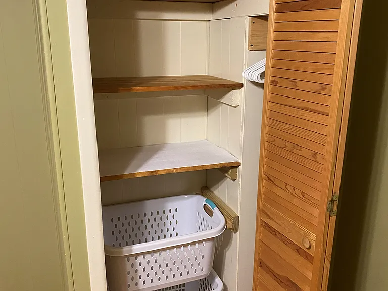 (3 of 5) Guest bedroom closet #1.