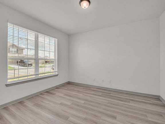 4th image of 7707 Krenek Tap Dr