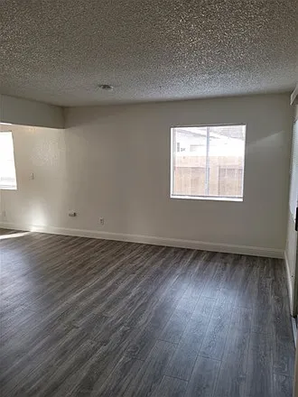 1627 Pine St #A — Photo 1
