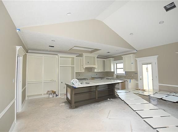 3rd image of 273 Tommys Ln