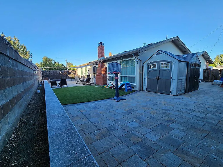 7236 Avon Ct — Photo 11
