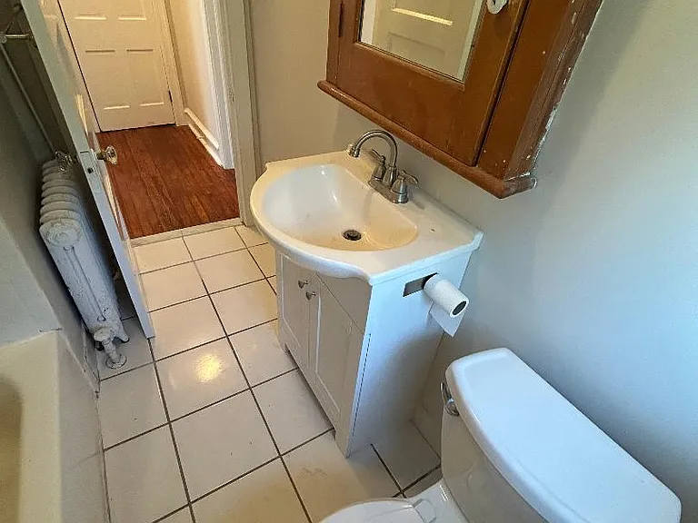 7 Wynnewood Ct #1 — Photo 15