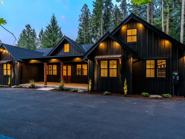 21054 E Country Club Rd, Brightwood, OR 97011