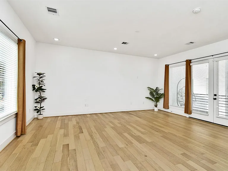 208 N York St #B — Photo 14