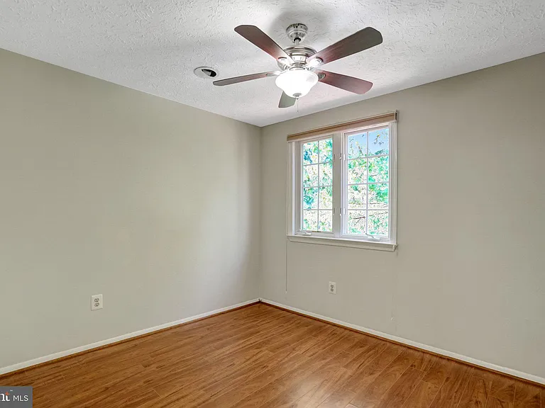 2920 Montauk Ct — Photo 16