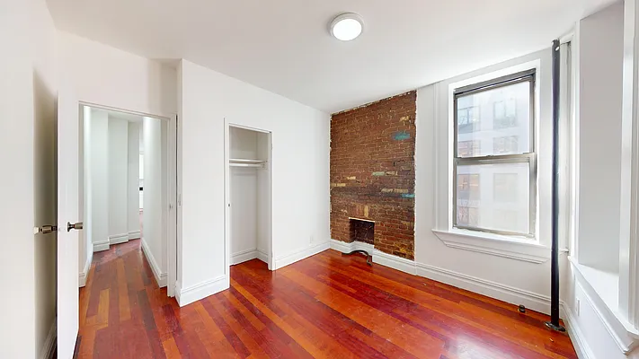 Rented by Bond New York | media 18