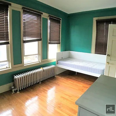 Rented by Highline Residential | media 10