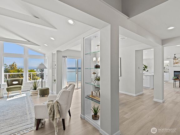5th image of 1799 Cascade View Drive