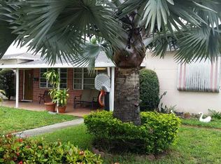 37 Suffolk Ave, Hialeah, FL 33010