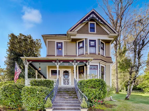 203 Prospect St, Nevada City, CA 95959