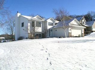 16714 Javelin Ave, Lakeville, MN 55044