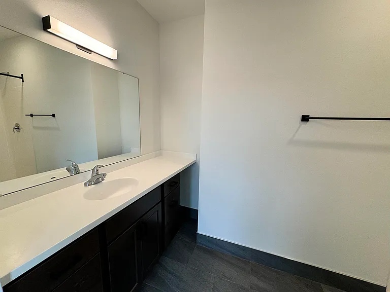 5411 Bashford St #203 — Photo 24