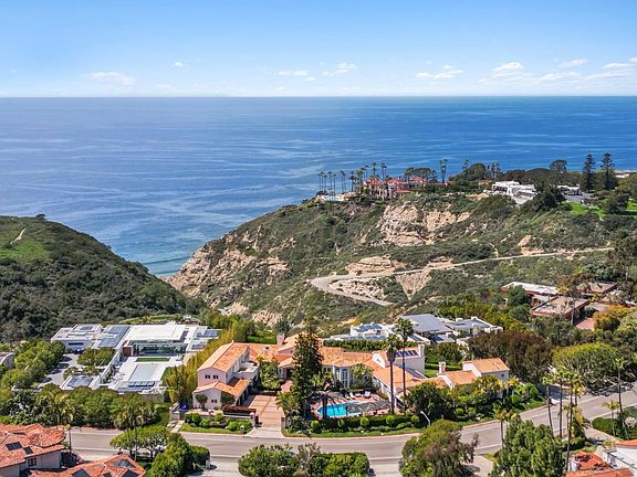 3rd image of 9450 La Jolla Farms Rd #23