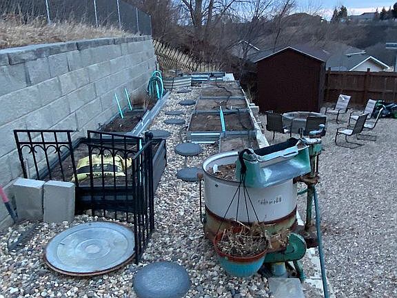 Garden area raised beds stay