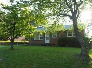 2801 Clement St, Winston Salem, NC 27127