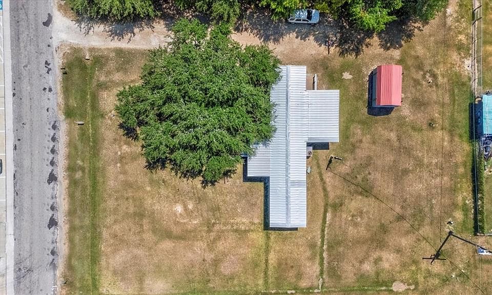 1104 Stowell St, Anahuac, TX 77514 MLS 28246174 Zillow