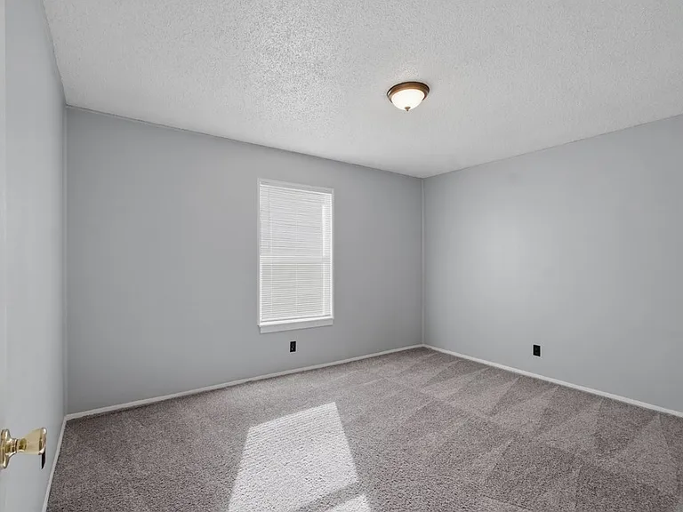 4401 S County Road 1131 — Photo 17