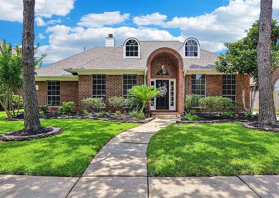 1st image of 2217 Fairwater Park Drive