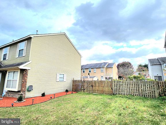 2nd image of 34 River Bank Dr