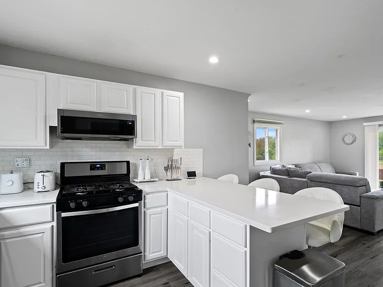 107 Morningside Dr — Photo 6