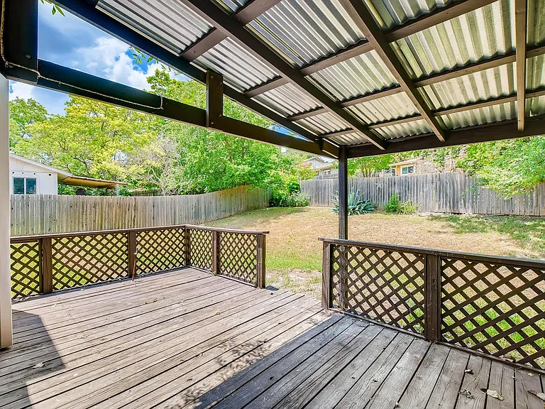 7606 Scenic Brook Dr — Photo 10