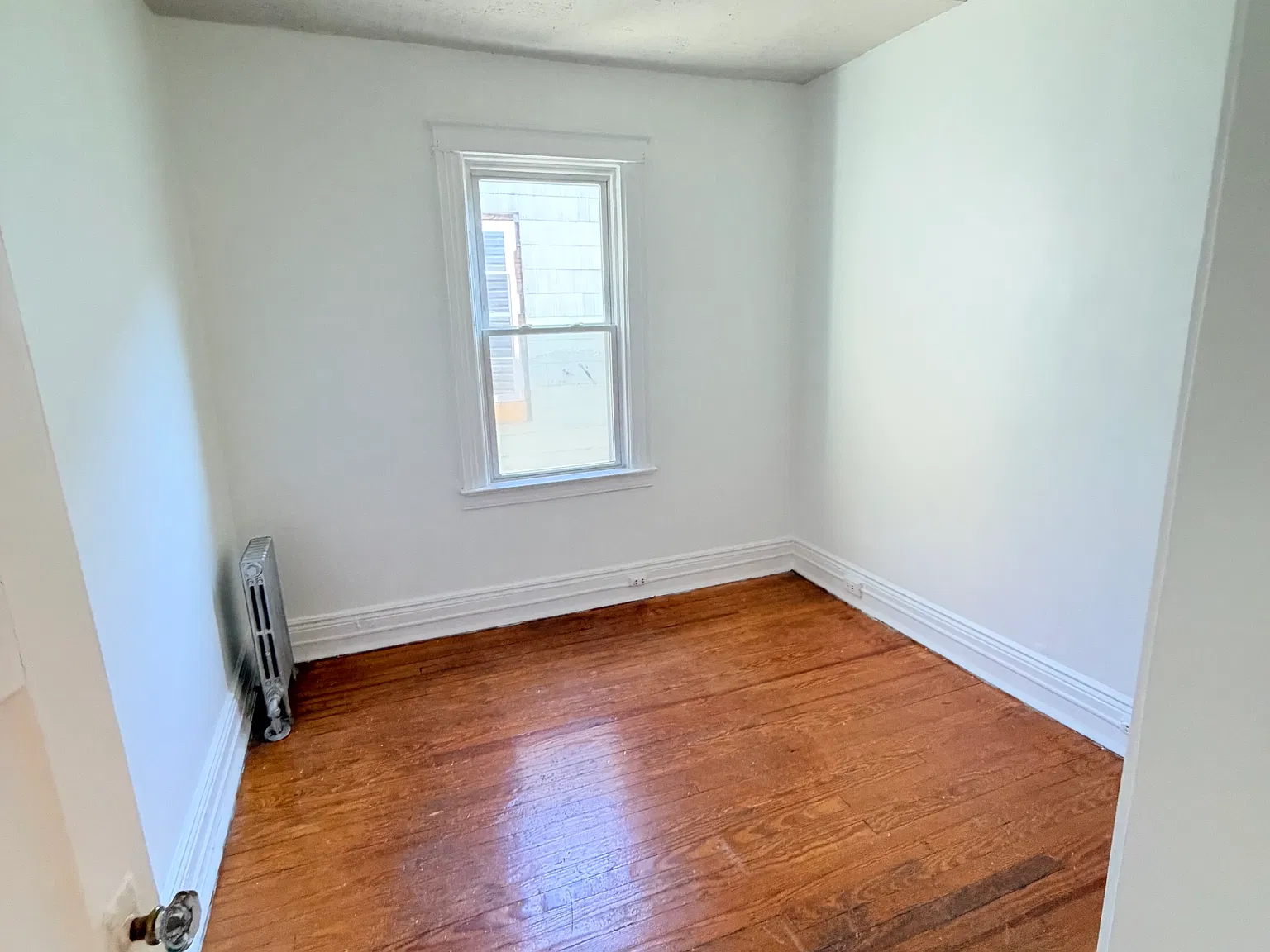 3 bed, 1150 sqft, $3,000 — Photo 4