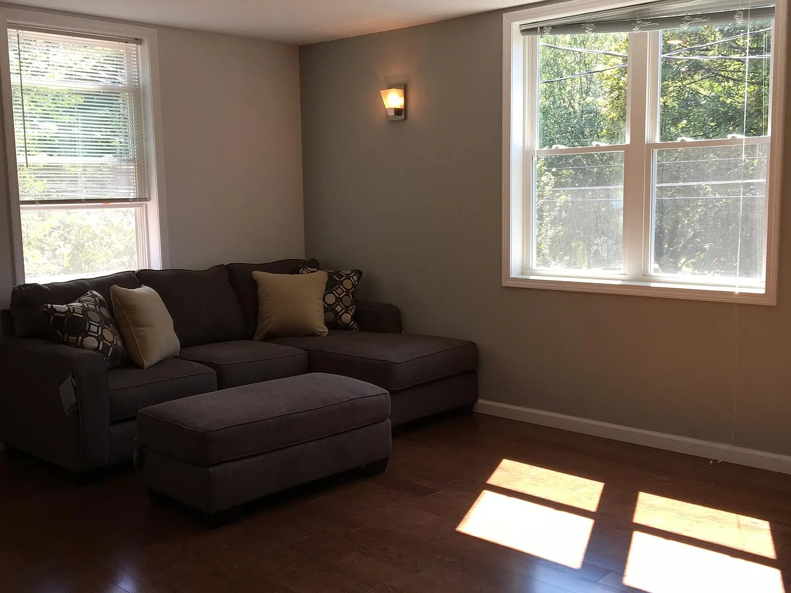 3 bed, 1.5 bath, $2,975 — Photo 4