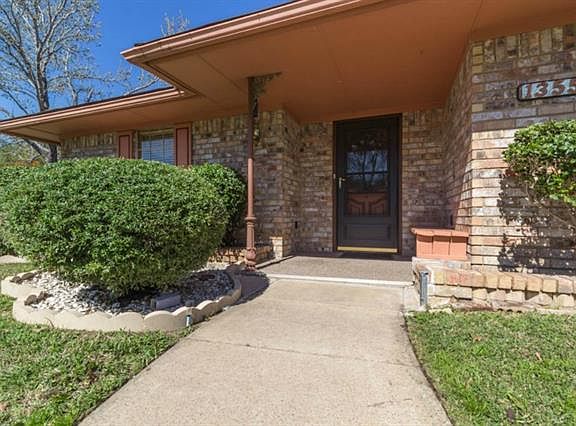 4th image of 1355 Laramie Pl
