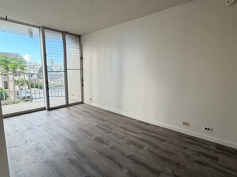 1535 Pensacola St #208 — Photo 5
