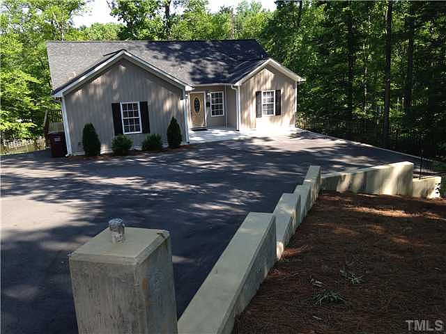 1st image of 66 Cane Creek Dr