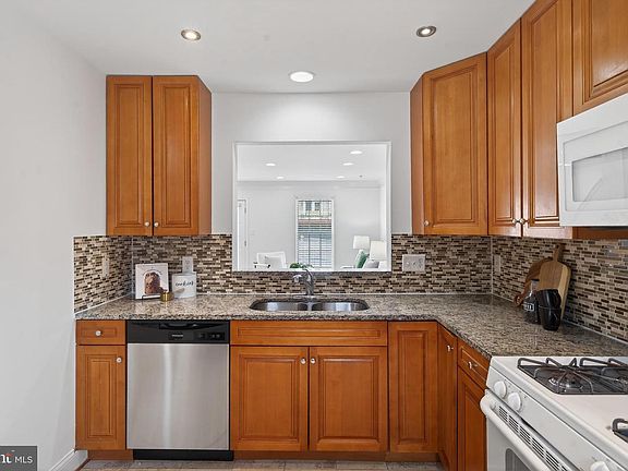 5th image of 23616 Public House Rd