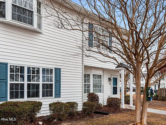 3rd image of 3969 Sterling Pointe Drive #Nnn-6