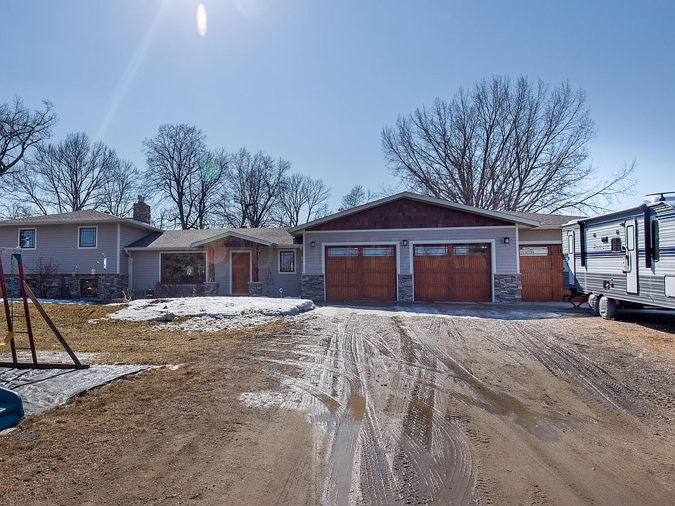 1st image of 3383 109th Ave N