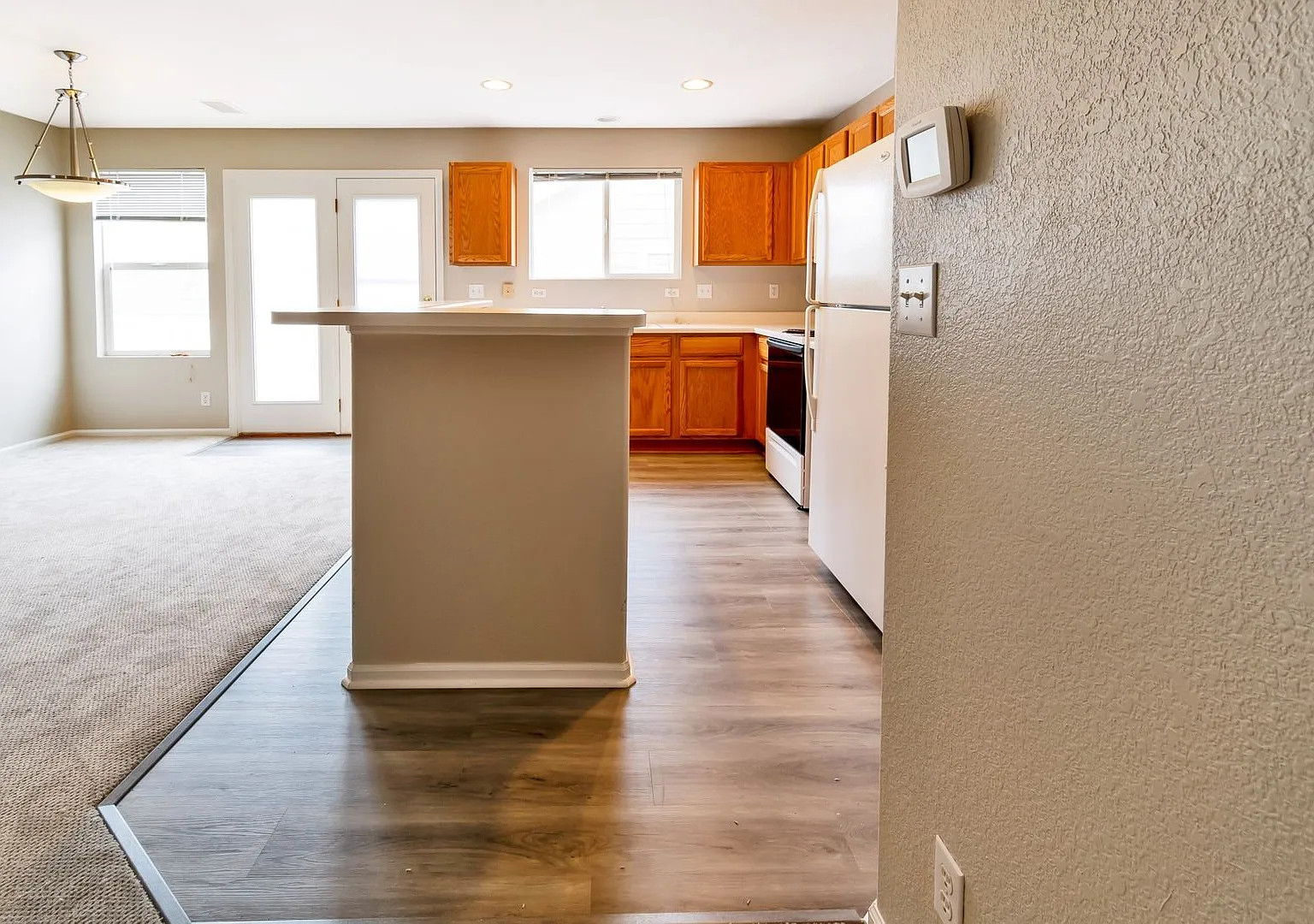 3BR Townhome Near DIA & Light Rail | New Carpet, Garage & Fenced Patio — Photo 4