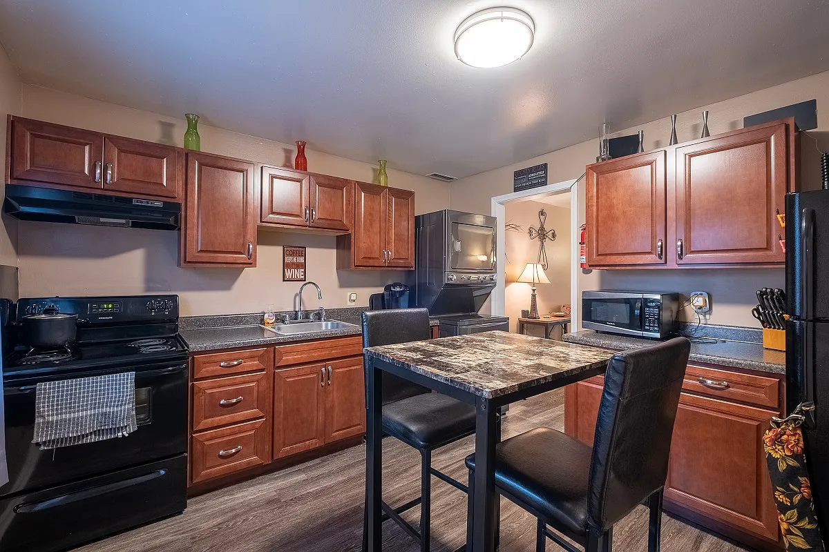 Wingate Townhouse Apartments — Photo 1