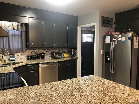5th image of 402 Oakland Ave