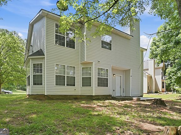 3rd image of 5836 Wellborn Creek Dr