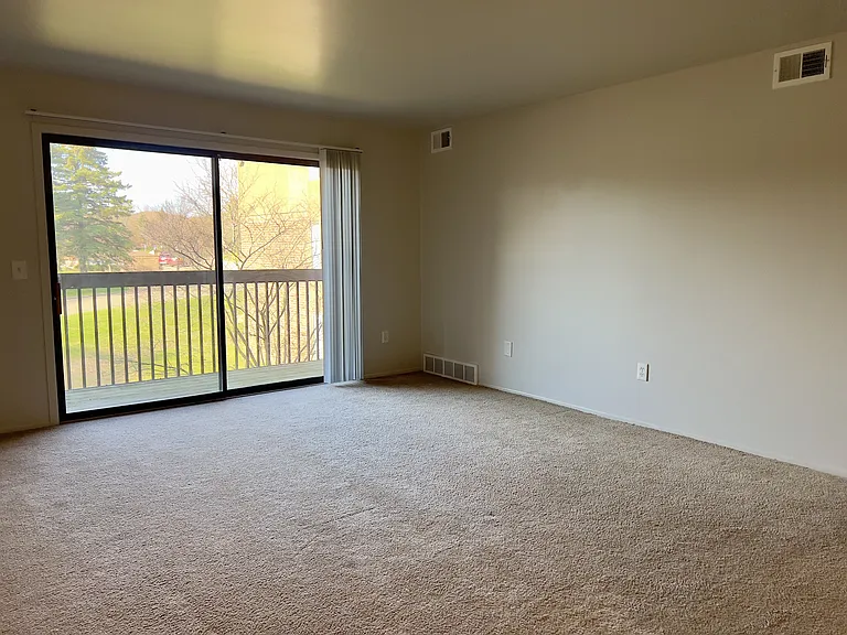 Dover Hills Apartments — Photo 50