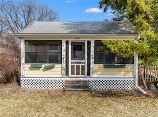 695 N Ohio St, Aurora, IL 60505