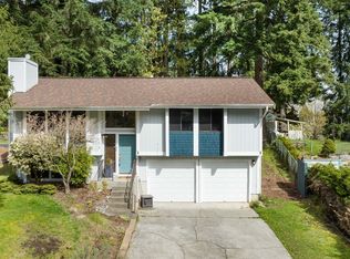 1018 NE Coco Ct, Bremerton, WA 98311